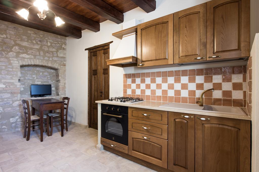 Domus In Castro Bed & Breakfast Montecchio  Стая снимка